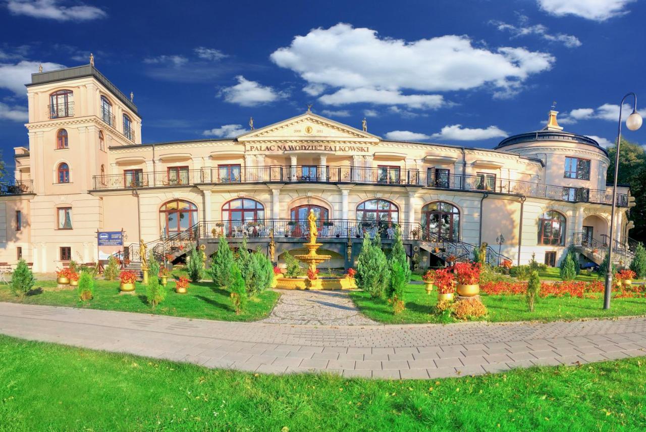 Uzdrowisko Sanatorium Augustow Palac Na Wodzie Falkowski 외부 사진